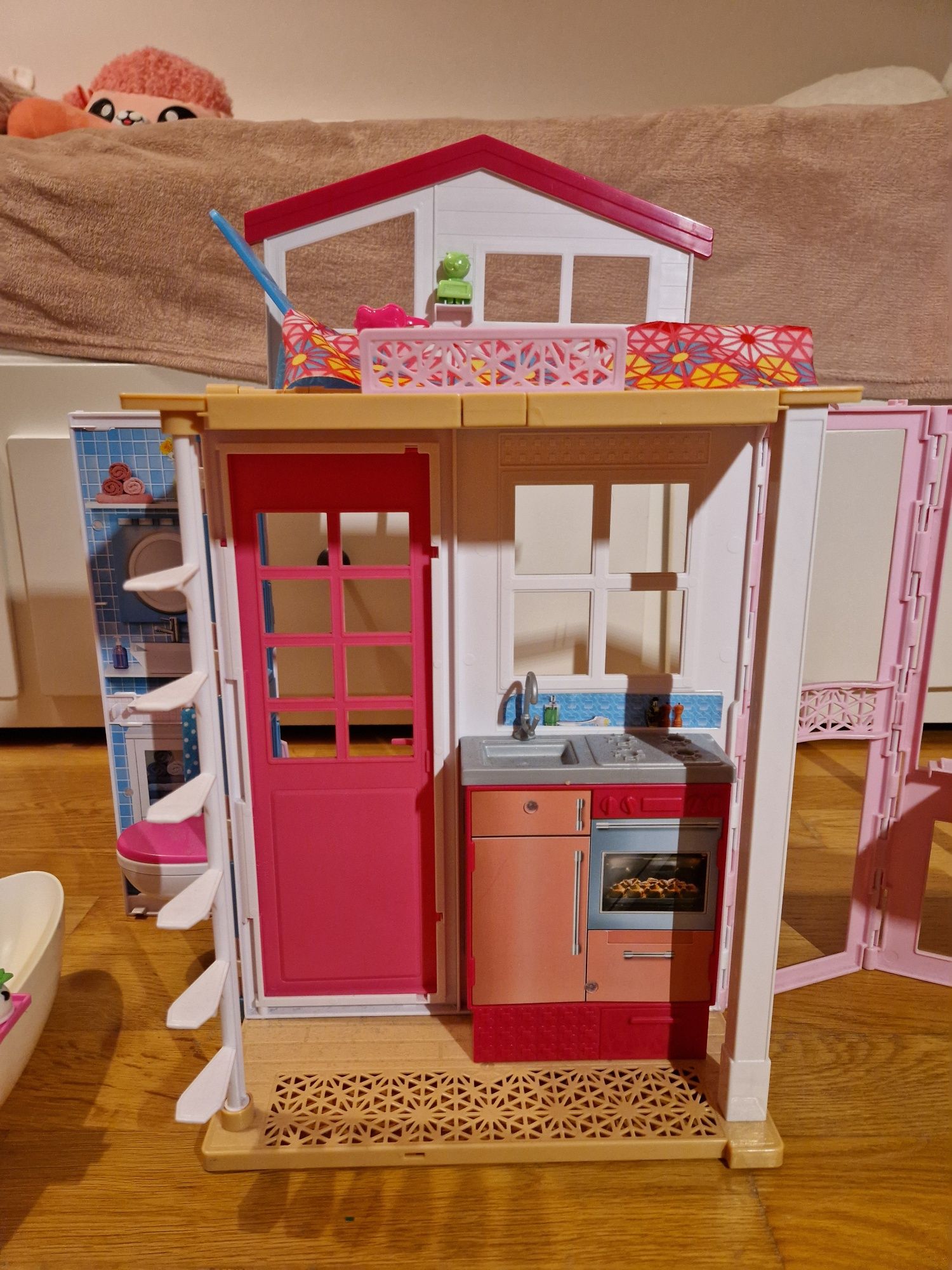 Kompaktowy domek dla lalek Barbie