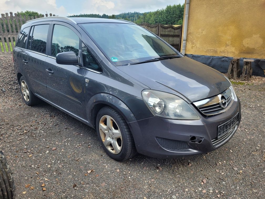 Zafira 1.9 on 7 miejsc