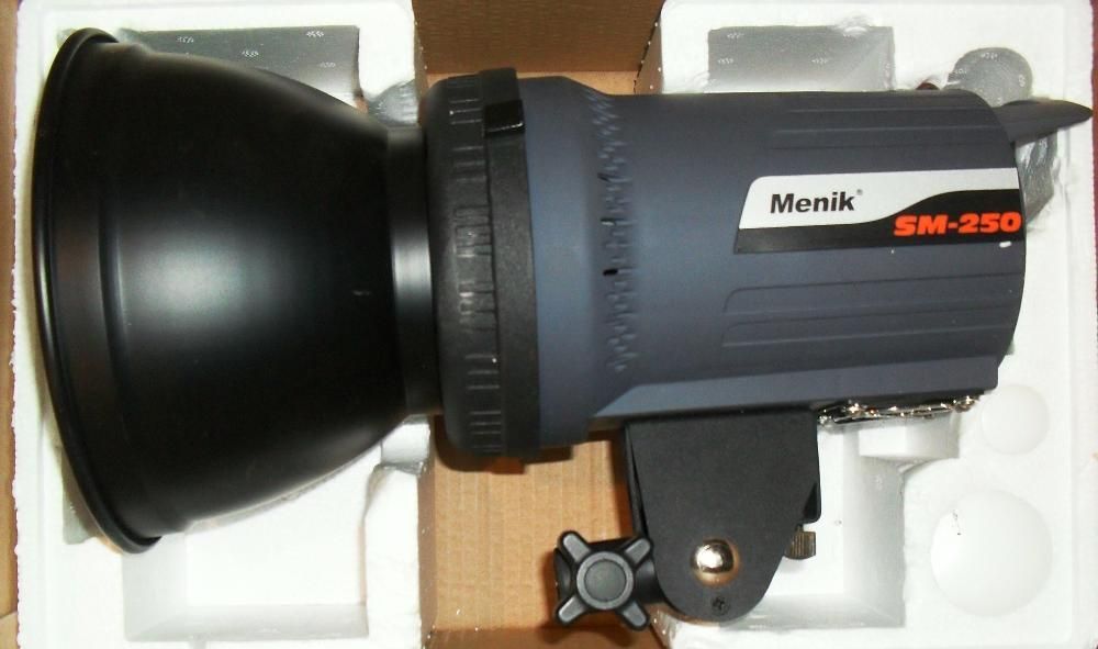 Студийная вспышка Menik SM-250