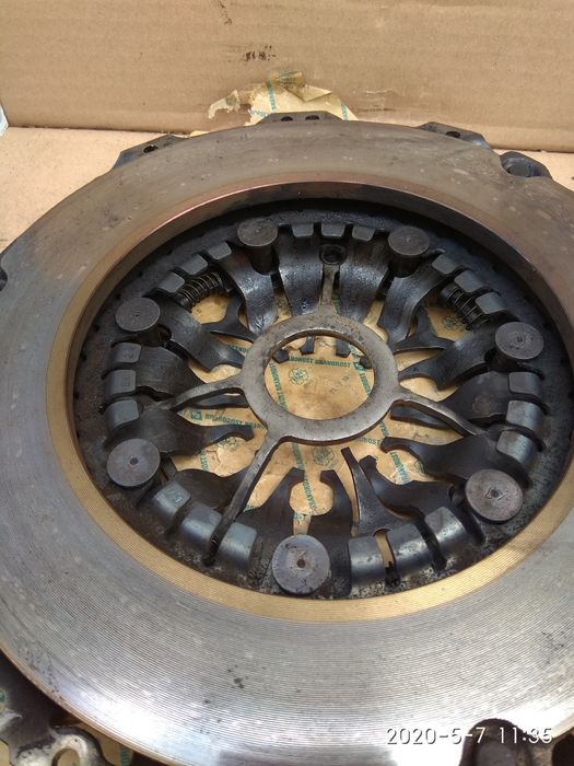 Nissan Qashgai Прода двухмасовий маховик з корзиною і диском зчеплення