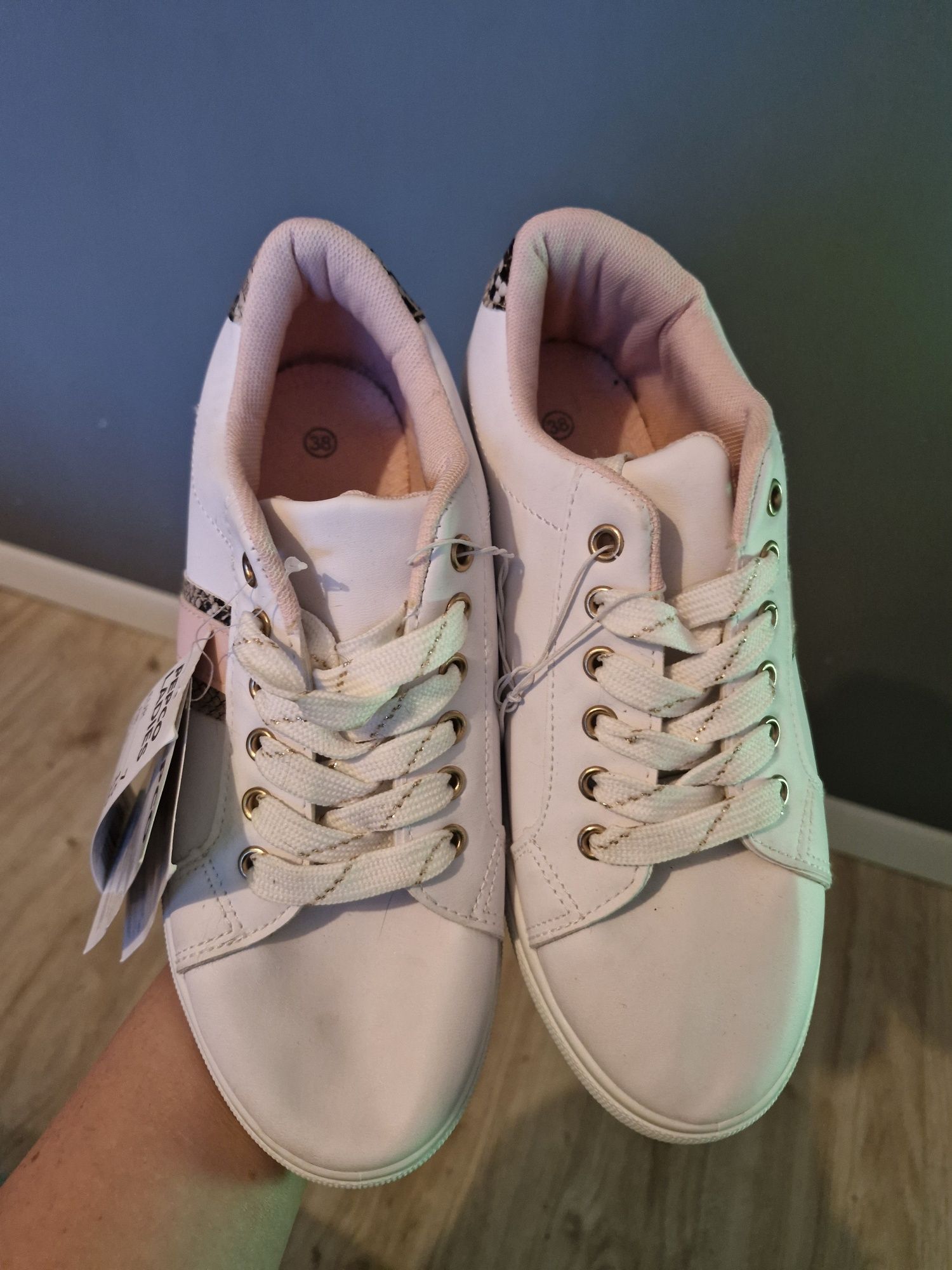 Buty nowe r.38, Pepco