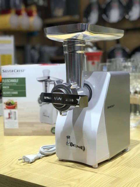 М'ясорубка SilverCrest SFW 350 D3