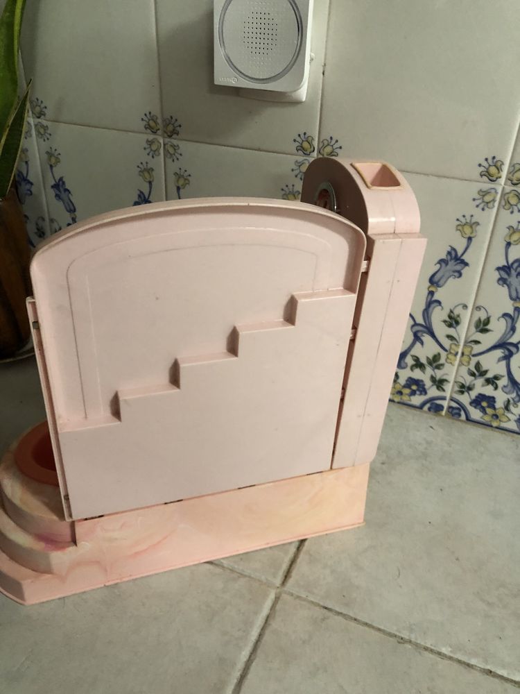 Banheira Barbie com mais de 40 anos