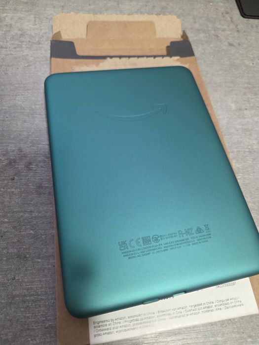 Kindle Paperwhite. 2025. 12 покол.32Гб. Новий. Зелений. Signature Edit