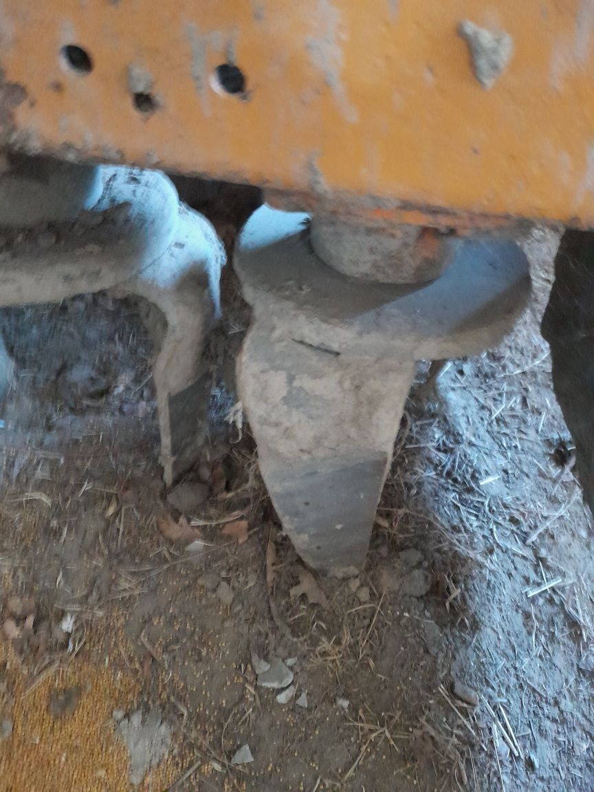 Agregat uprawowo siewny Amazone