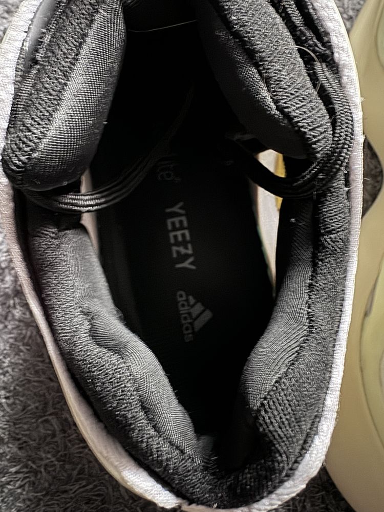 Adidas yeezy boost 700 v3 Azael