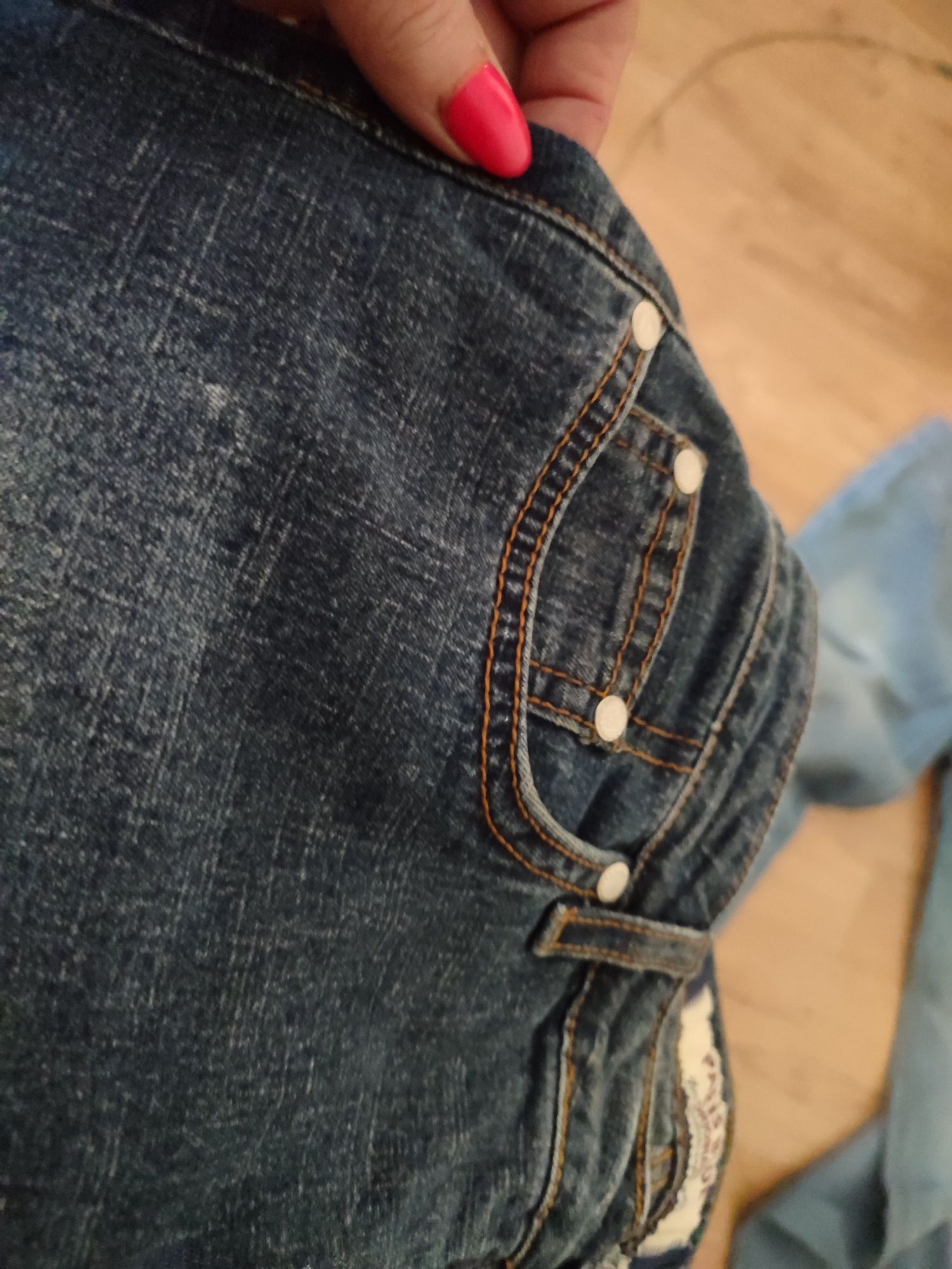 Spodnie damskie jeans