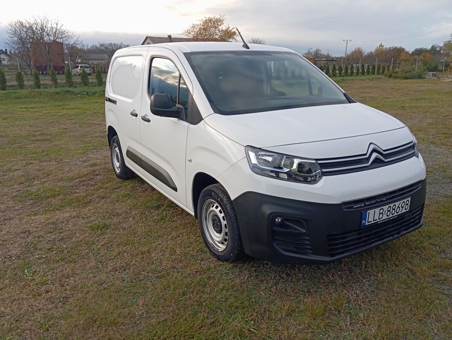 Citroen Berlingo 1.5 BlueHDi 2021 – 3-osobowy, bardzo dobry stan