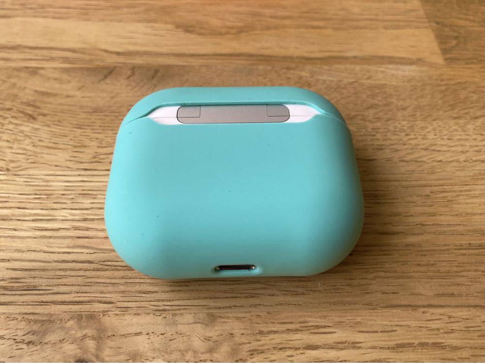 Силіконовий чохол для навушників Apple AirPods 3 Silicone Case чехол