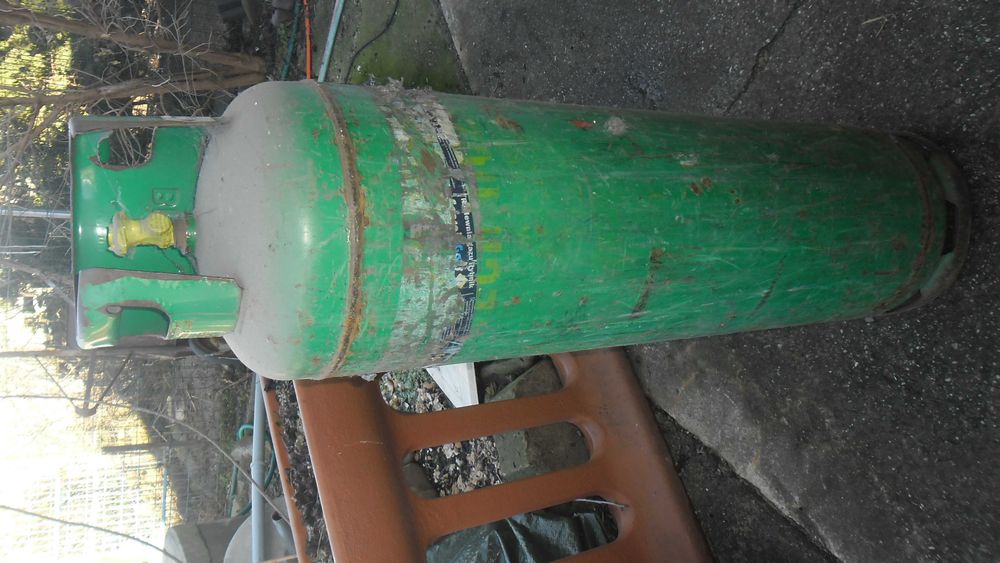 Sprzedam Butlę gazową propan 33kg pełna.