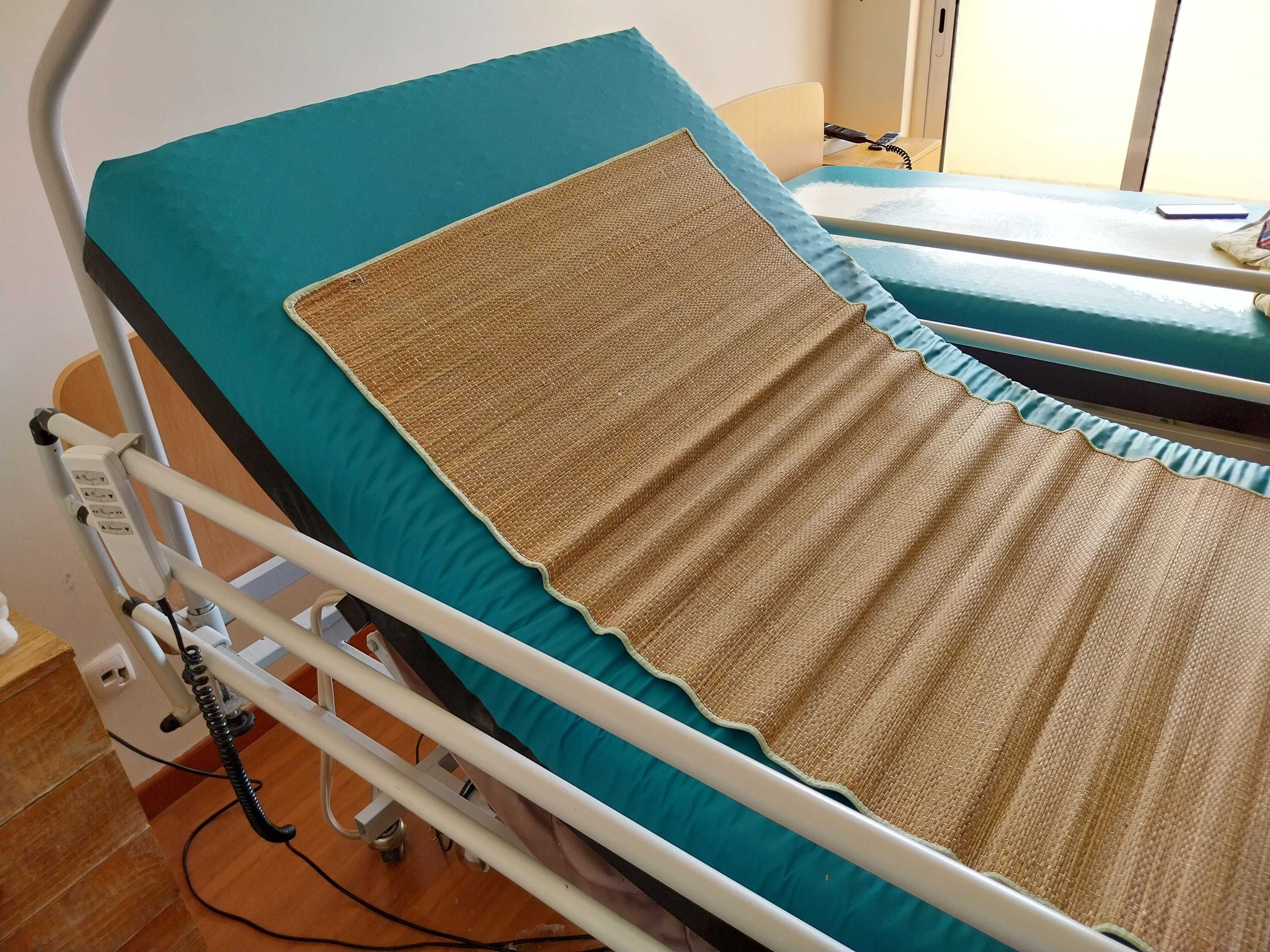 Cama articulada elétrica elevatória, com comando - JMS Hospitalar