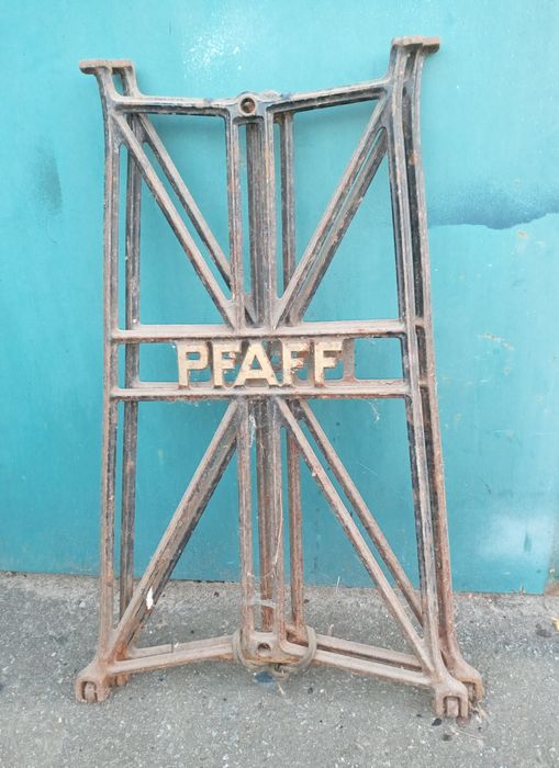 Чавунна антикварна станина PFAFF стіл мангал лофт дизайн