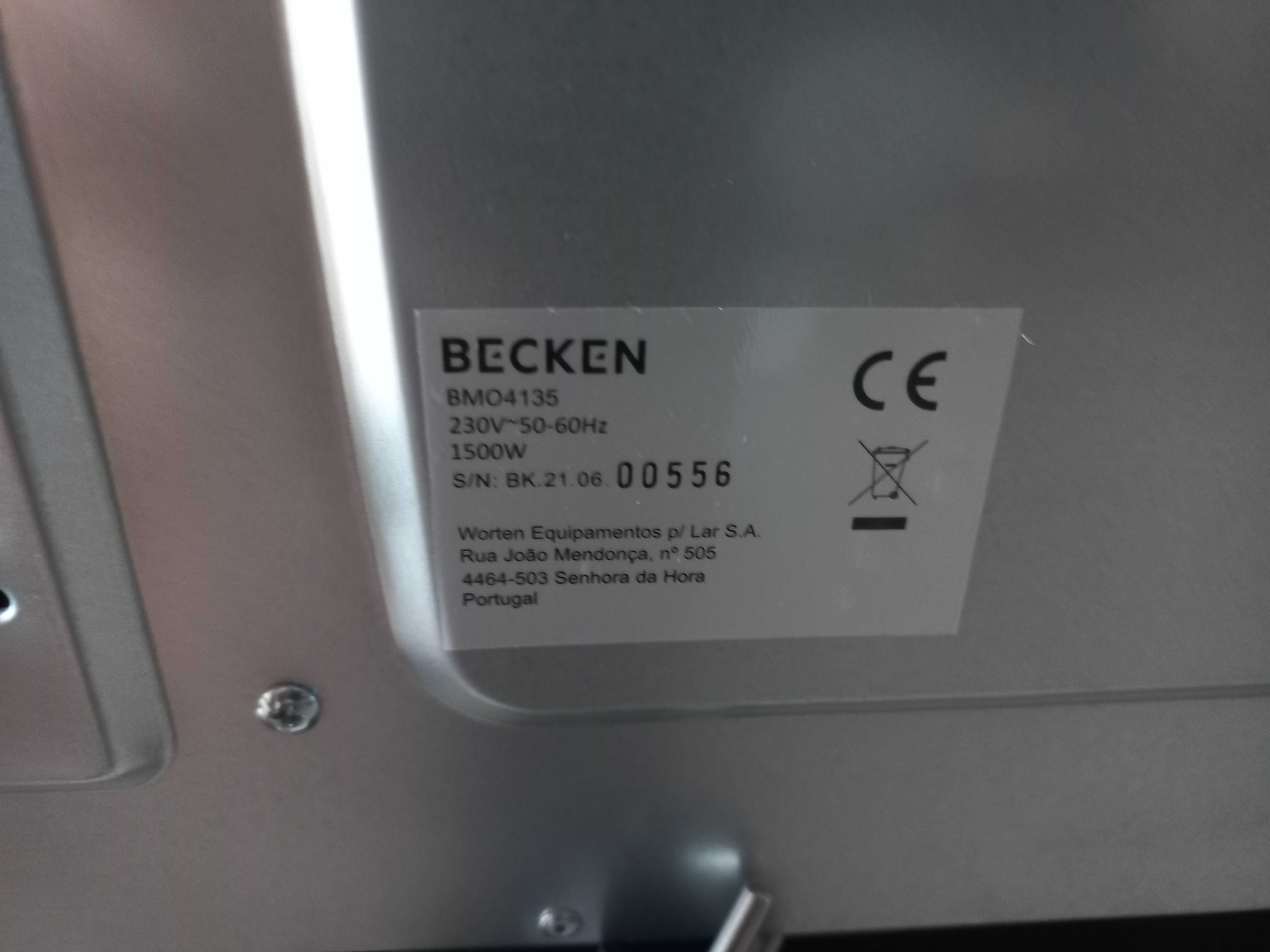 Mini-forno BECKEN BMO4135 (30 L - 1500 W)