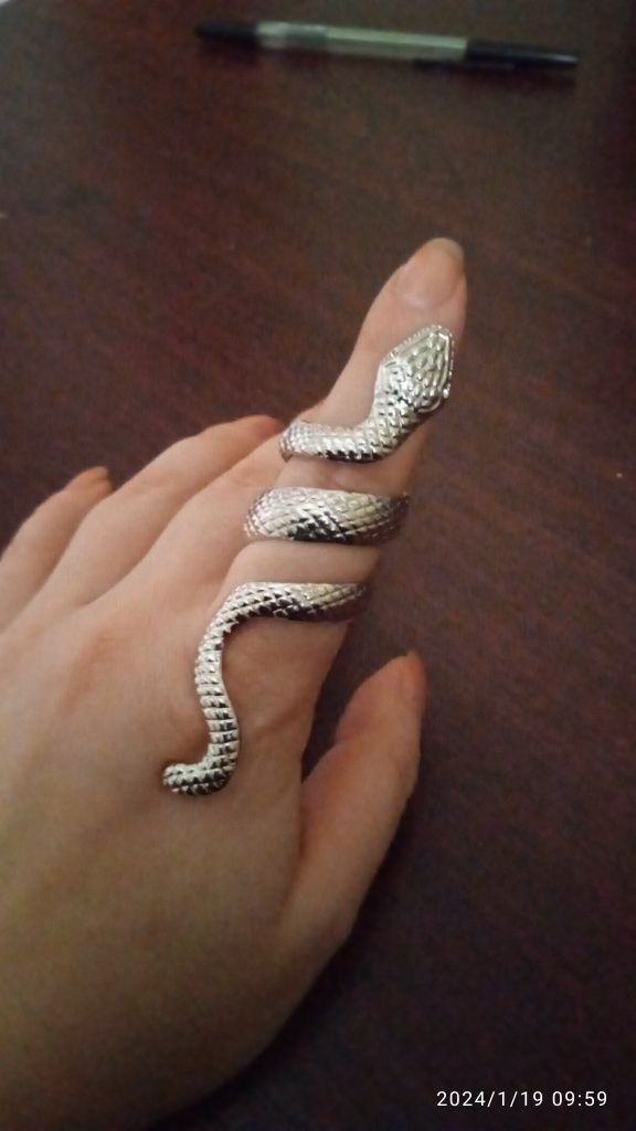 Каблучка змія,18 розмір