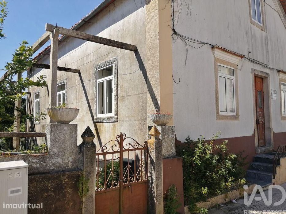 Casa T3 em Ansião de 169,00 m2