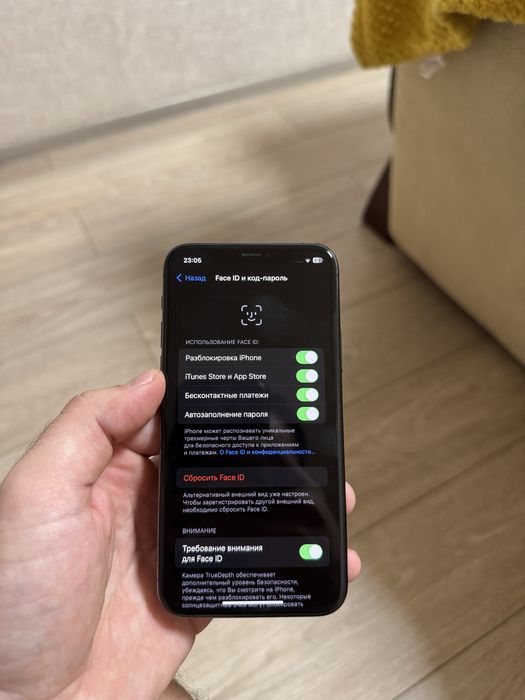 Продам iphone 11 pro 64gb