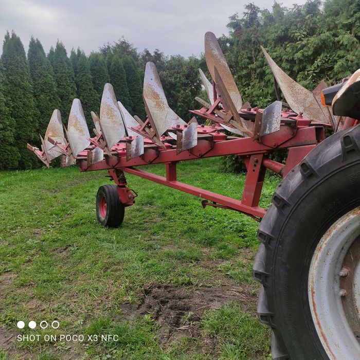 Pług  obrotowy 4+1 zabezpieczenia sprężynowe orginał