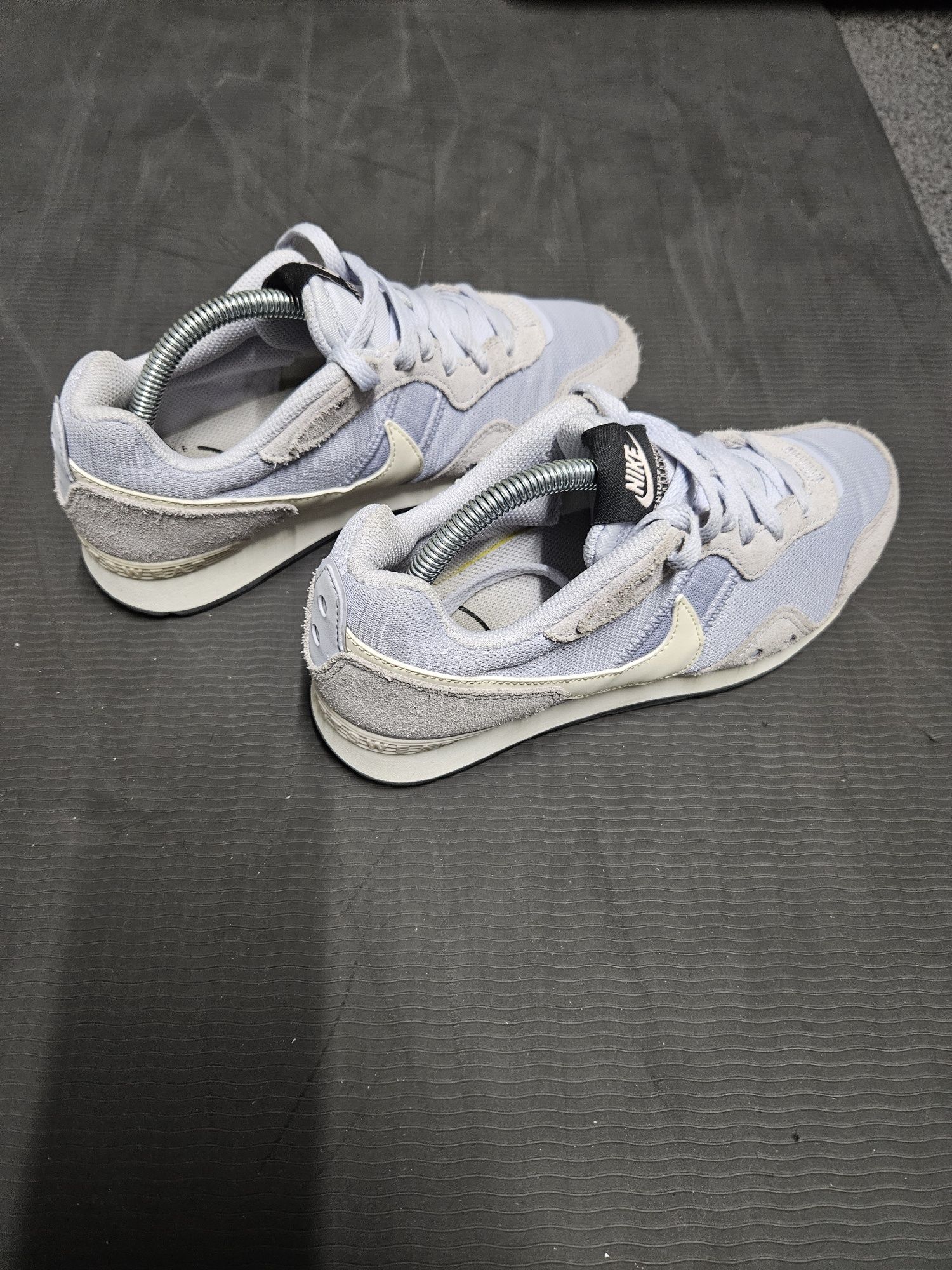Buty Nike Venture Runner r. 38 idealne