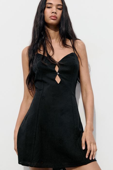 Сукня Zara з вишивкою з гарною спинкою