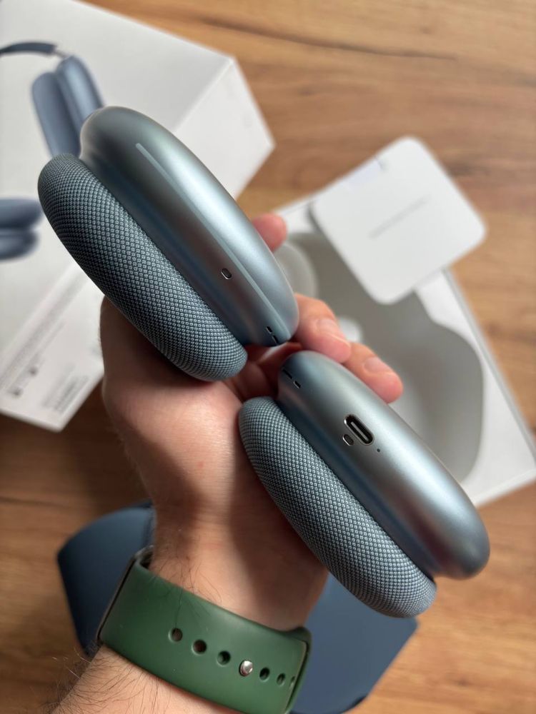 Apple AirPods Max USB-C Blue OpenBox