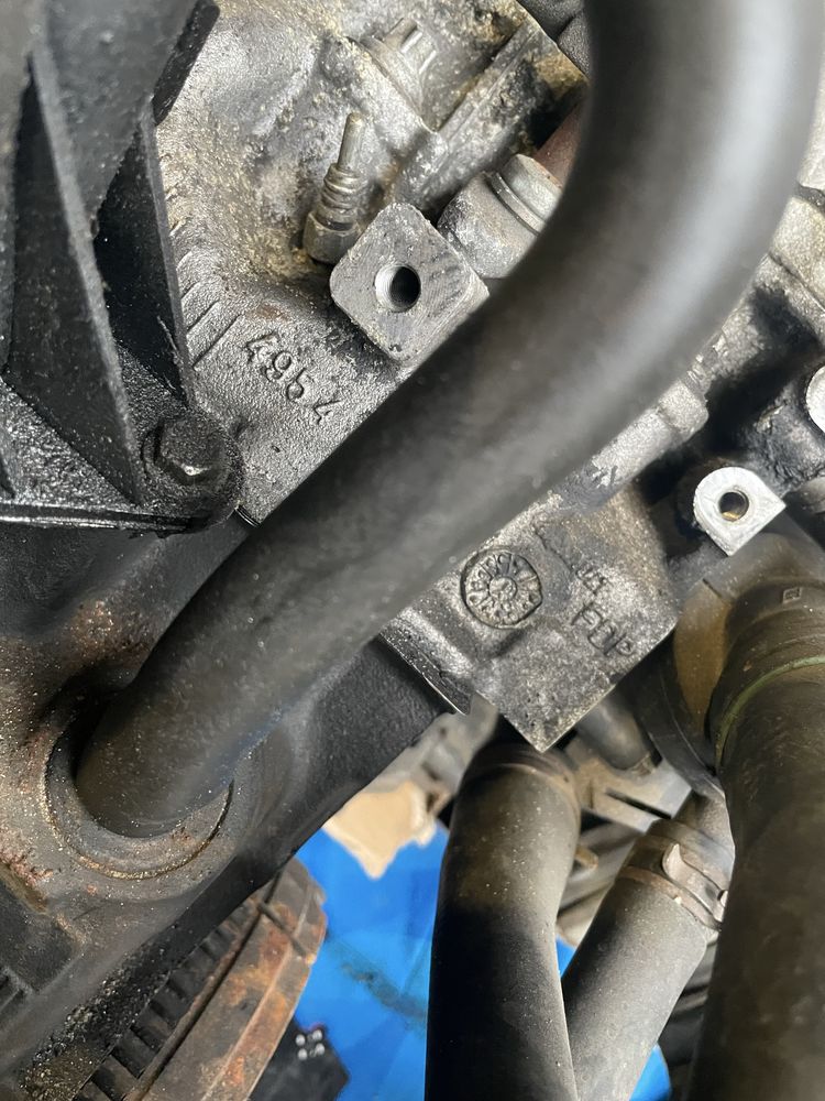 Двигун 1,9 dci з навісним Renault Scenic
