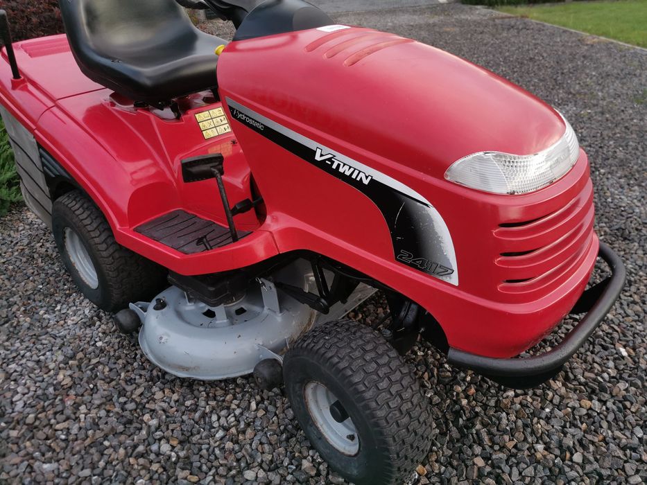 Traktorek Honda 2417 V2 17 KM