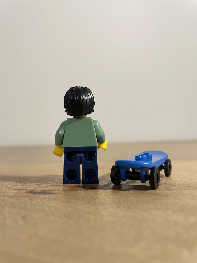 Lego Figurka Skater Minifigure