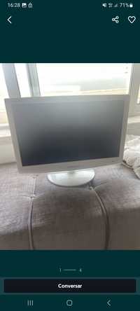 Vendo tv samsung com comando nova