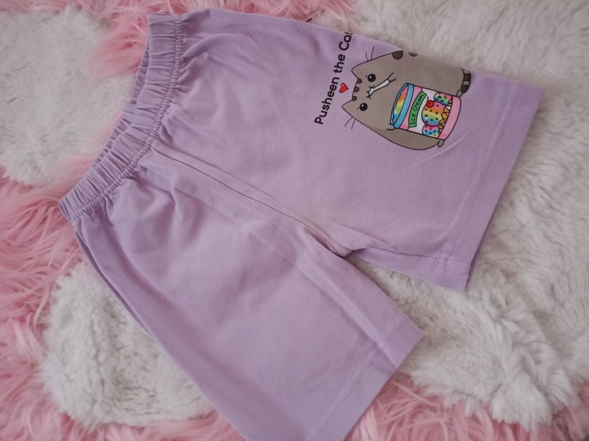 Nowe spodenki- getry pusheen