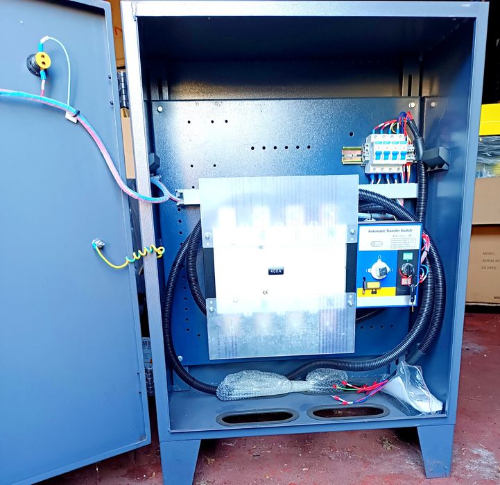 АВР 400А сервоприводный (socomec) переключатель сеть генератор