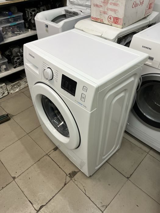 Пральна машина Samsung WF60F4E0W2W