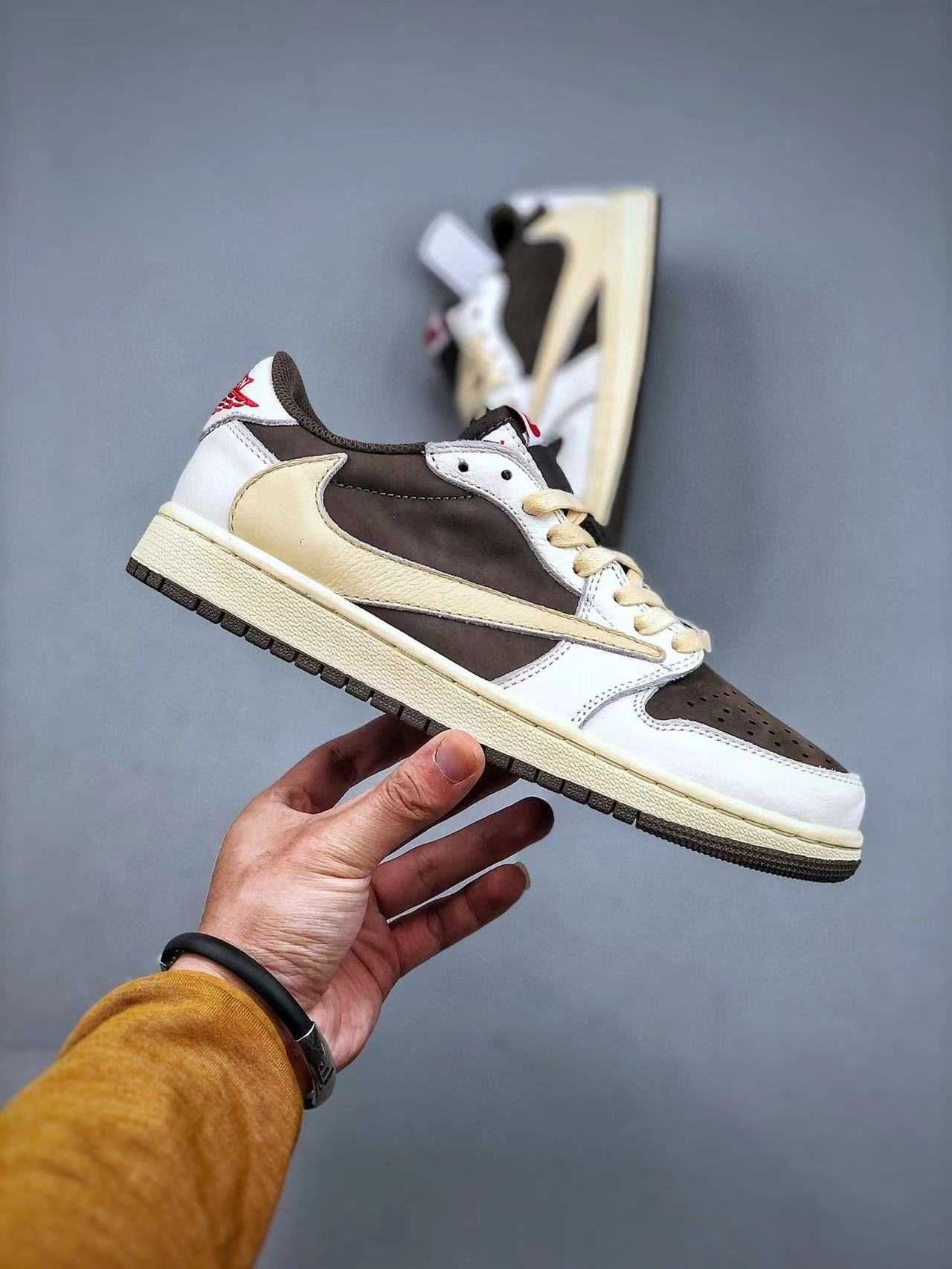 Travis Scott vs Fragment vs Air Jordan 1 Low"Military Blue"