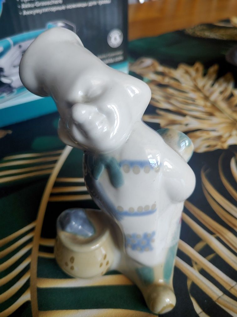 Figurka porcelanowa