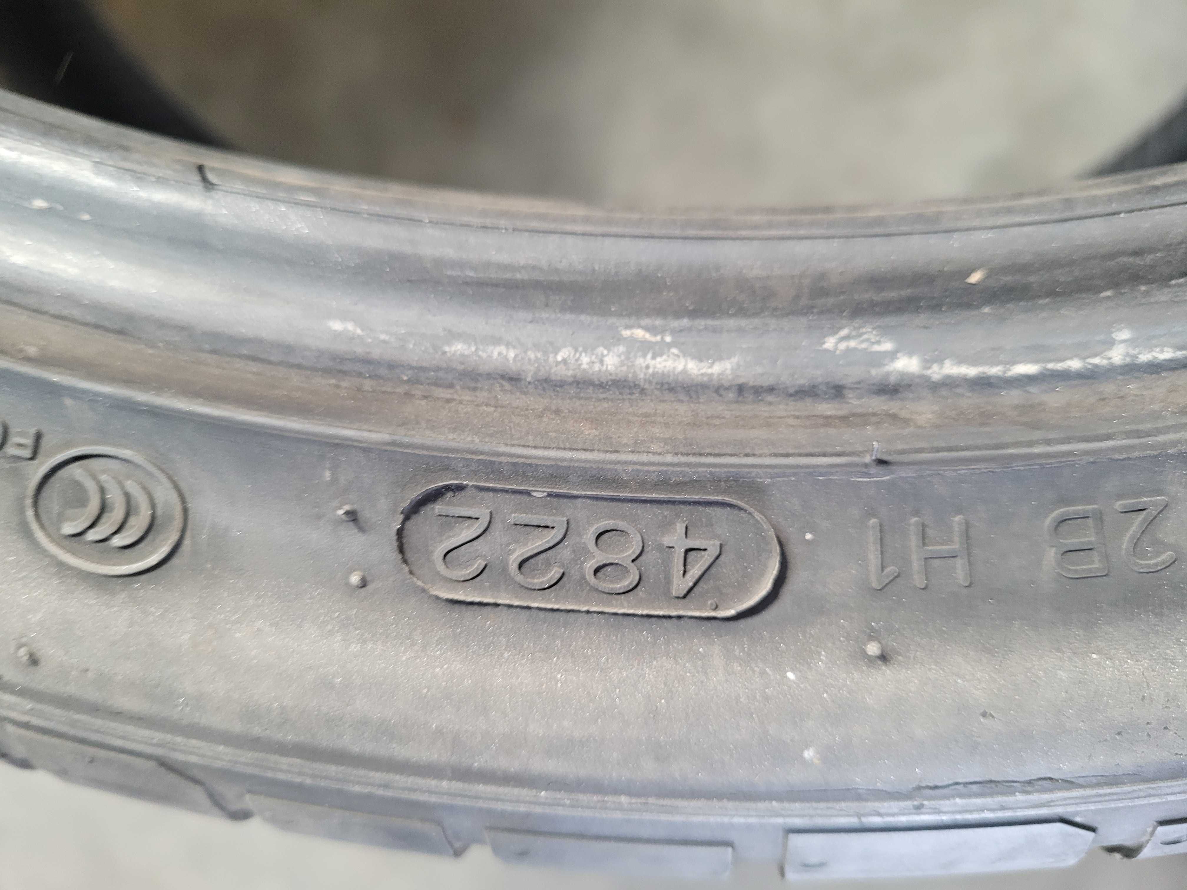 Opona pojedyncza 285/ 30  20  hankook