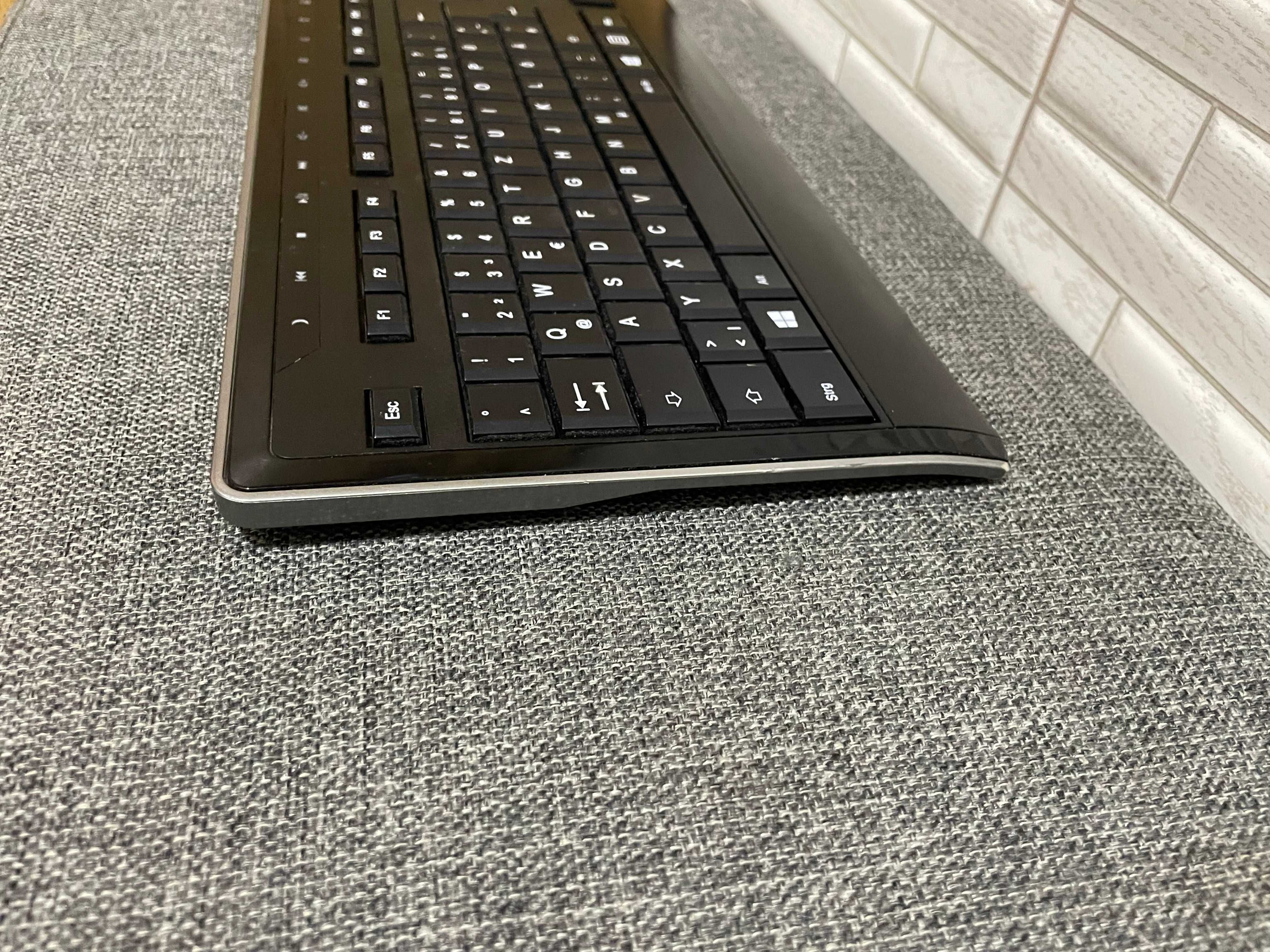 Клавиатура безпроводная  Fujitsu LX901 без адаптера