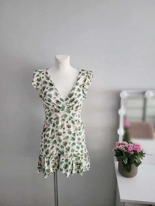 Jasna wzorzysta mini sukienka wakacyjna letnia Pull&Bear S 36 wiskoza