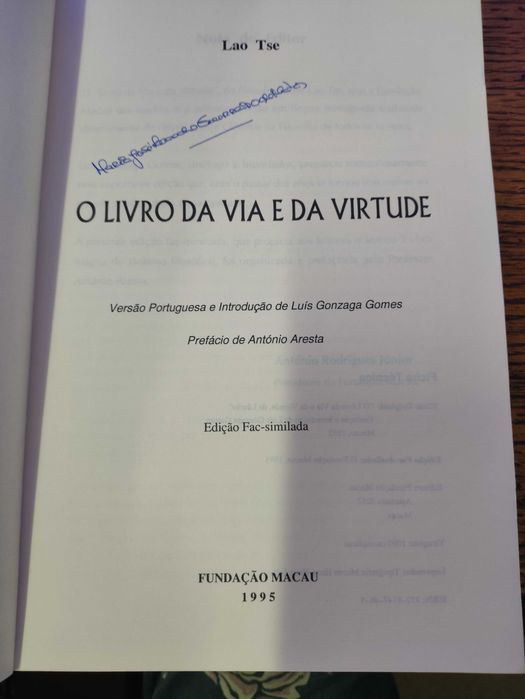 O Livro da Via e da Virtude de Lao Tse Ed. Fac-similada Fundaçao Macau
