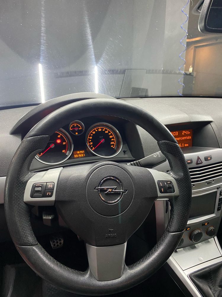 Opel astra gtc 2007