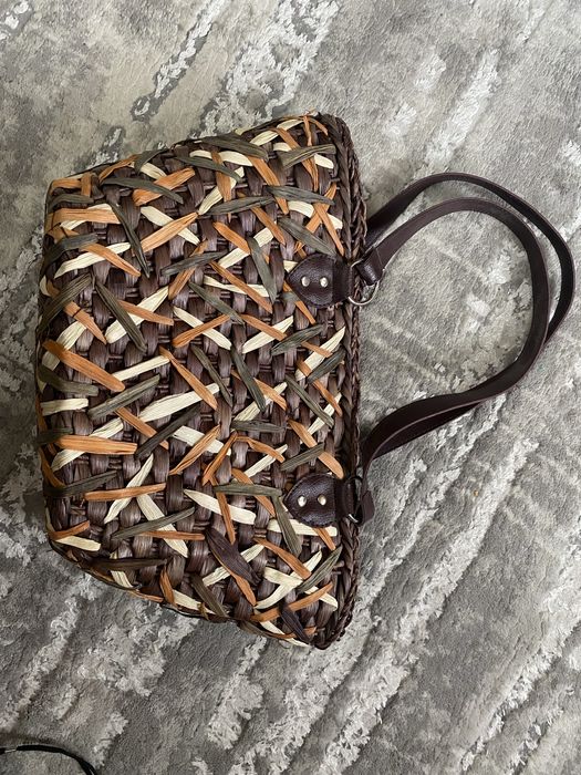 Сумка пляжна, коричнева з соломки. Сіра шкіряна