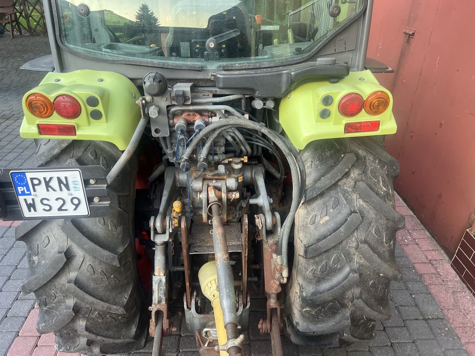 Ciagnik sadowniczy CLAAS Nectis 247 VL