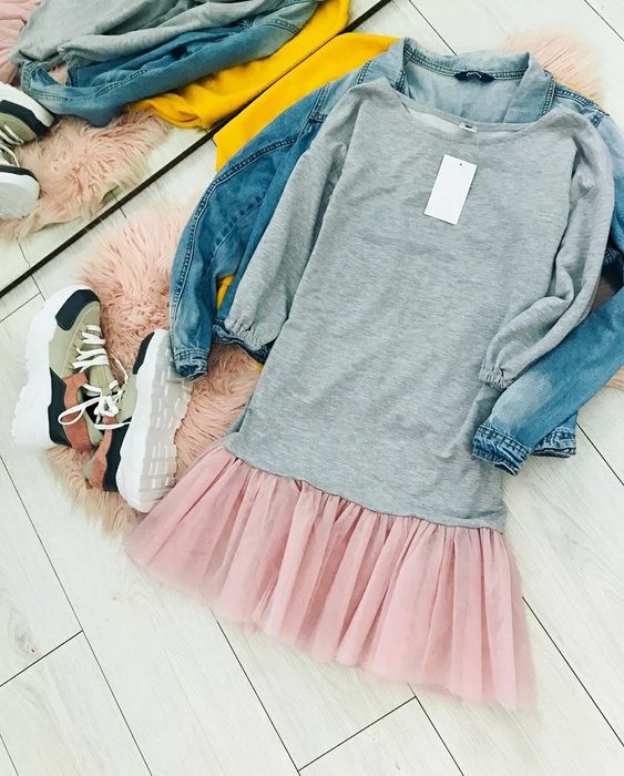 Плаття з фатином