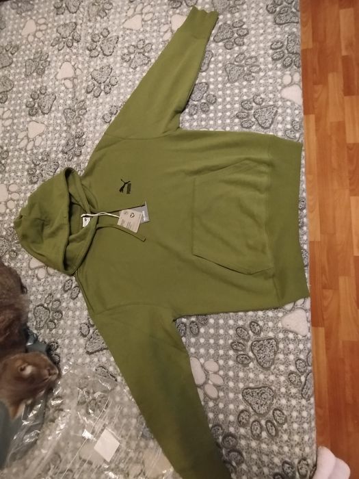 Puma. Худі жіноча,нова . р-S