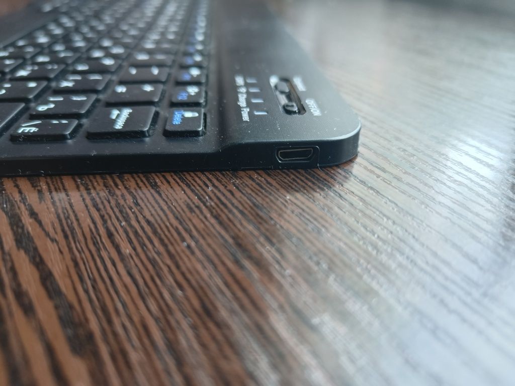 Bluetooth wireless безпровідна клавіатура на підзарядку