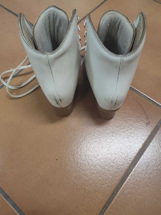 Bota Prelúdio Edea 225