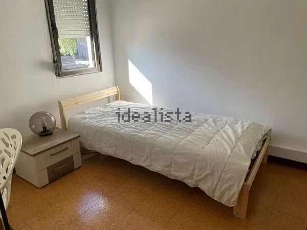 Arrendamento de quarto na rua Almada Negreiros