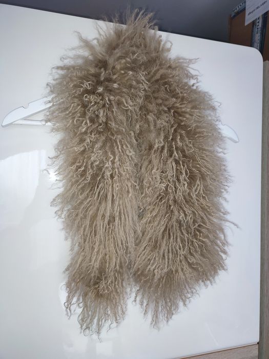 Szal z lamy futro z lamy