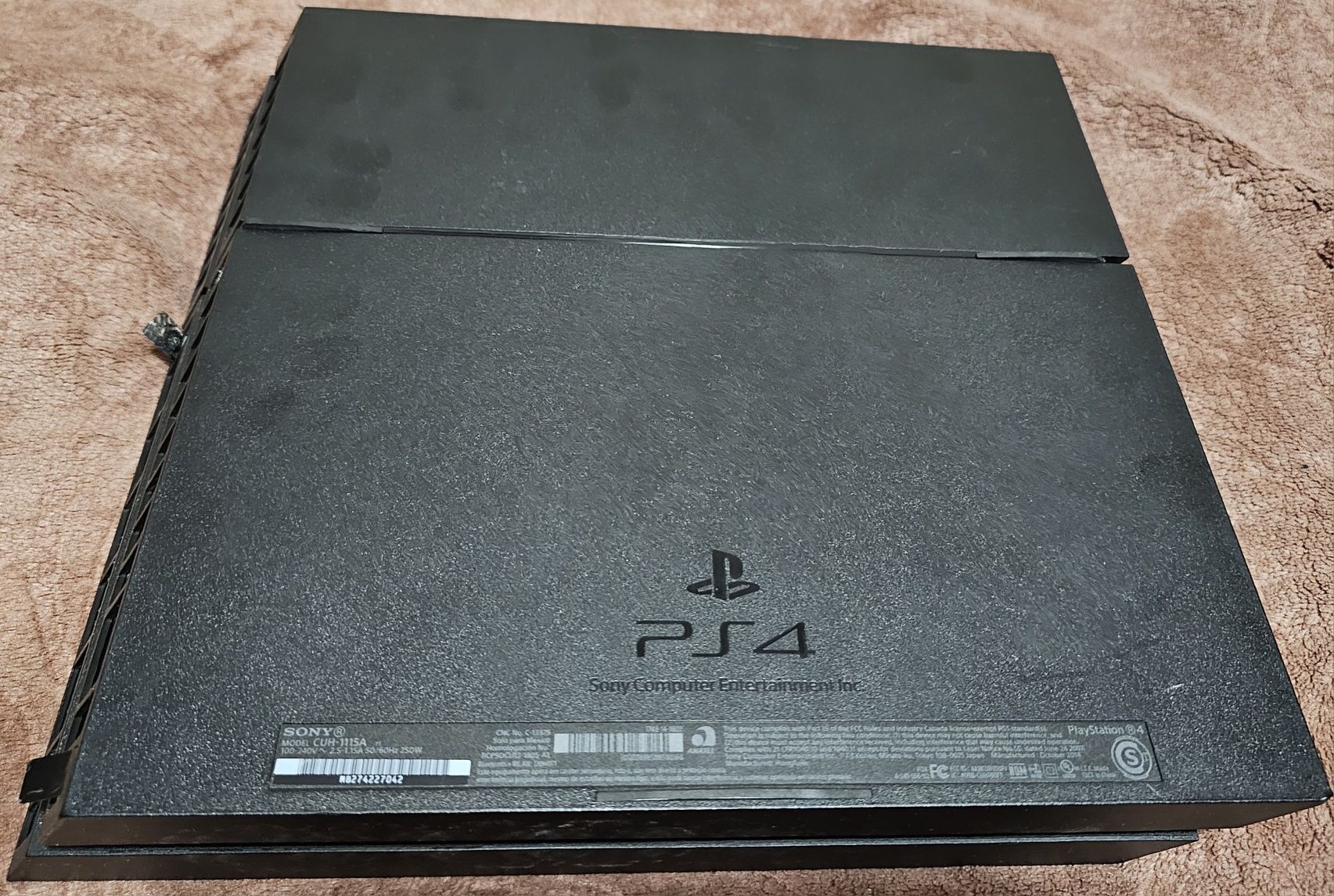Sony PlayStation 4 fat