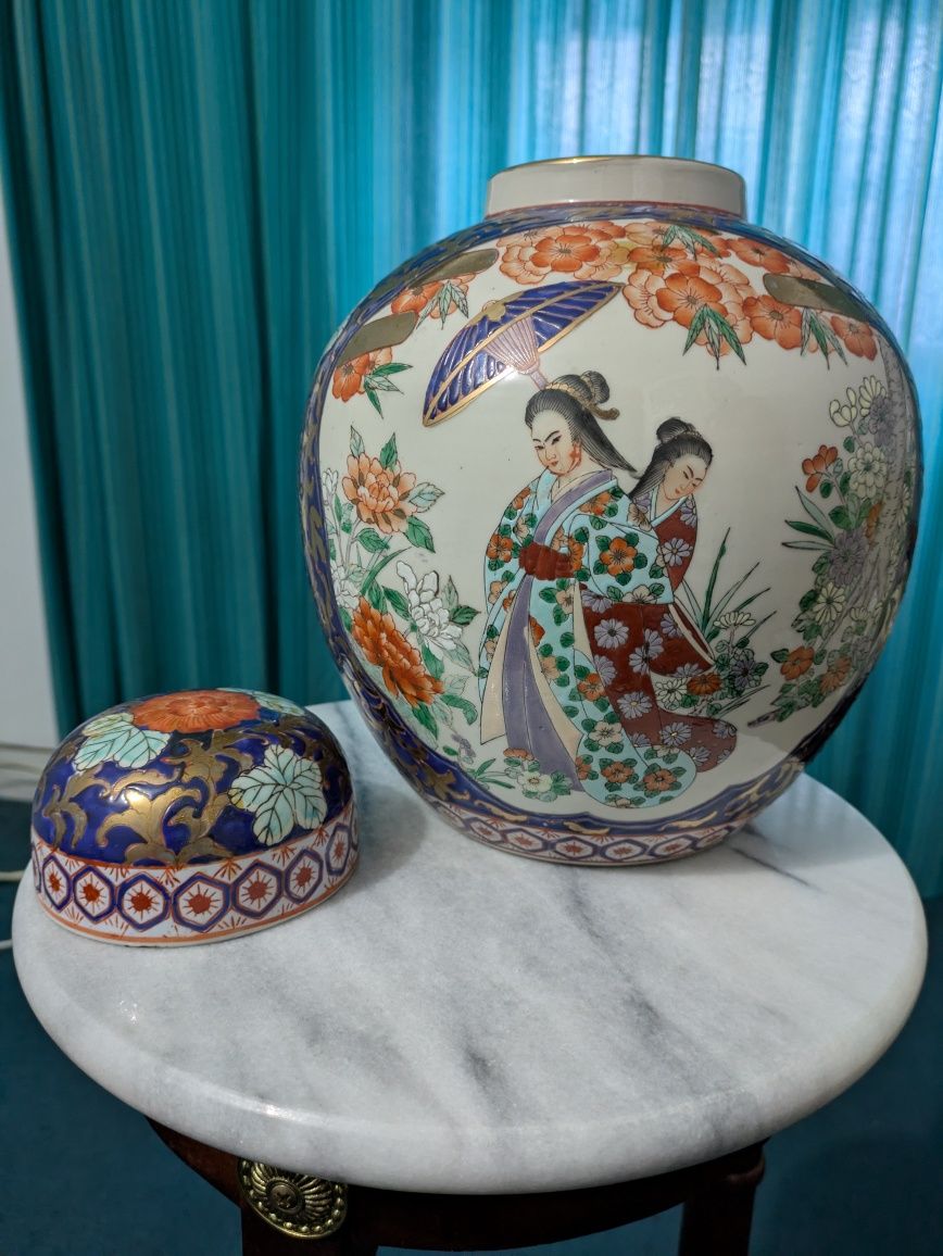 Pote chinês com tampa