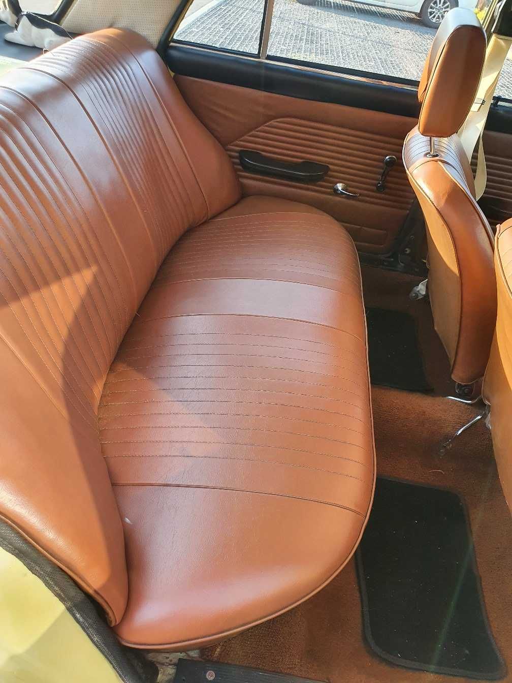 Samochód FSO Fiat 125p 1983 zabytkowy