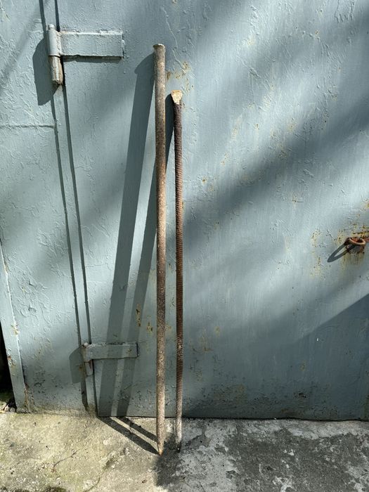 Лом строительный СССР, в наличии два